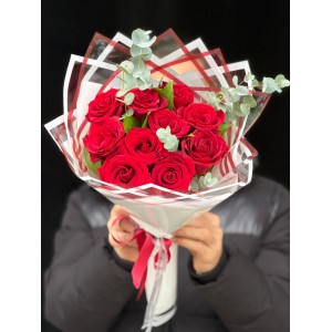 10 KIRMIZI GÜL BUKETİ